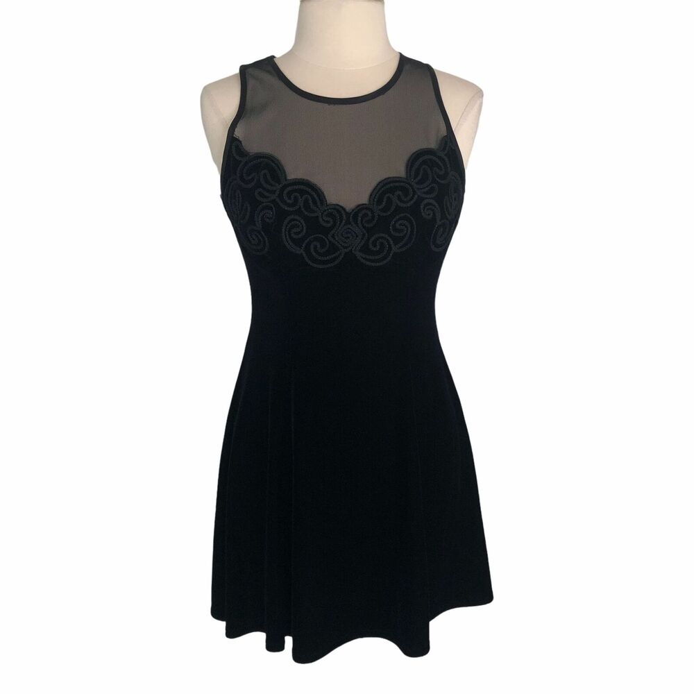 Evening Velvet Fit Flare Tunic Blouse Sleeveless Boat Neck Size Sz 9/10 Be Smart